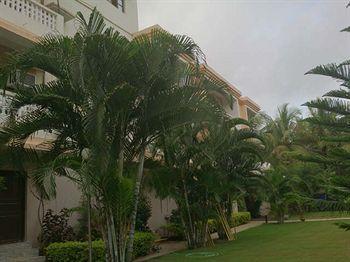 Retreat Anjuna Resort Ngoại thất bức ảnh