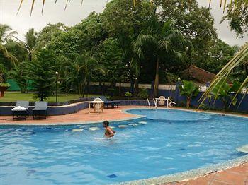 Retreat Anjuna Resort Ngoại thất bức ảnh