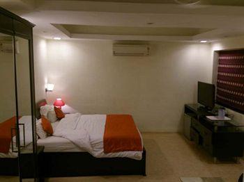 Retreat Anjuna Resort Ngoại thất bức ảnh